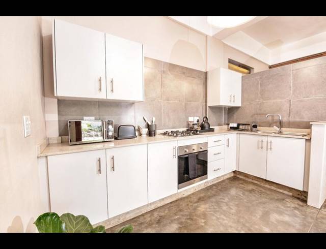 1 BEDROOM PROPERTY TO RENT IN BRAAMFONTEIN